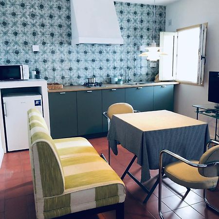 Apartamentos Tibula Museo ميريذا المظهر الخارجي الصورة