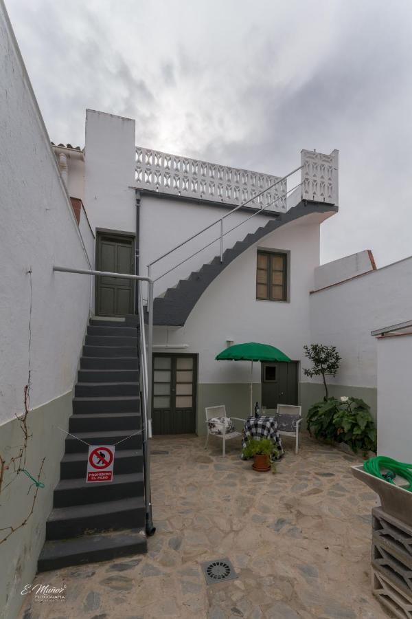 Apartamentos Tibula Museo ميريذا المظهر الخارجي الصورة